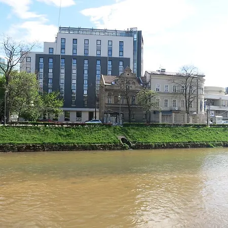 The Riverside - Downtown *