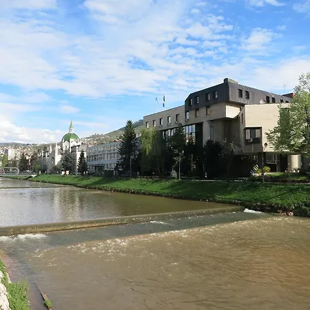 Lägenhet The Riverside - Downtown Sarajevo